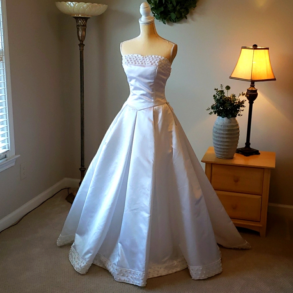 Wedding dress Demetrios